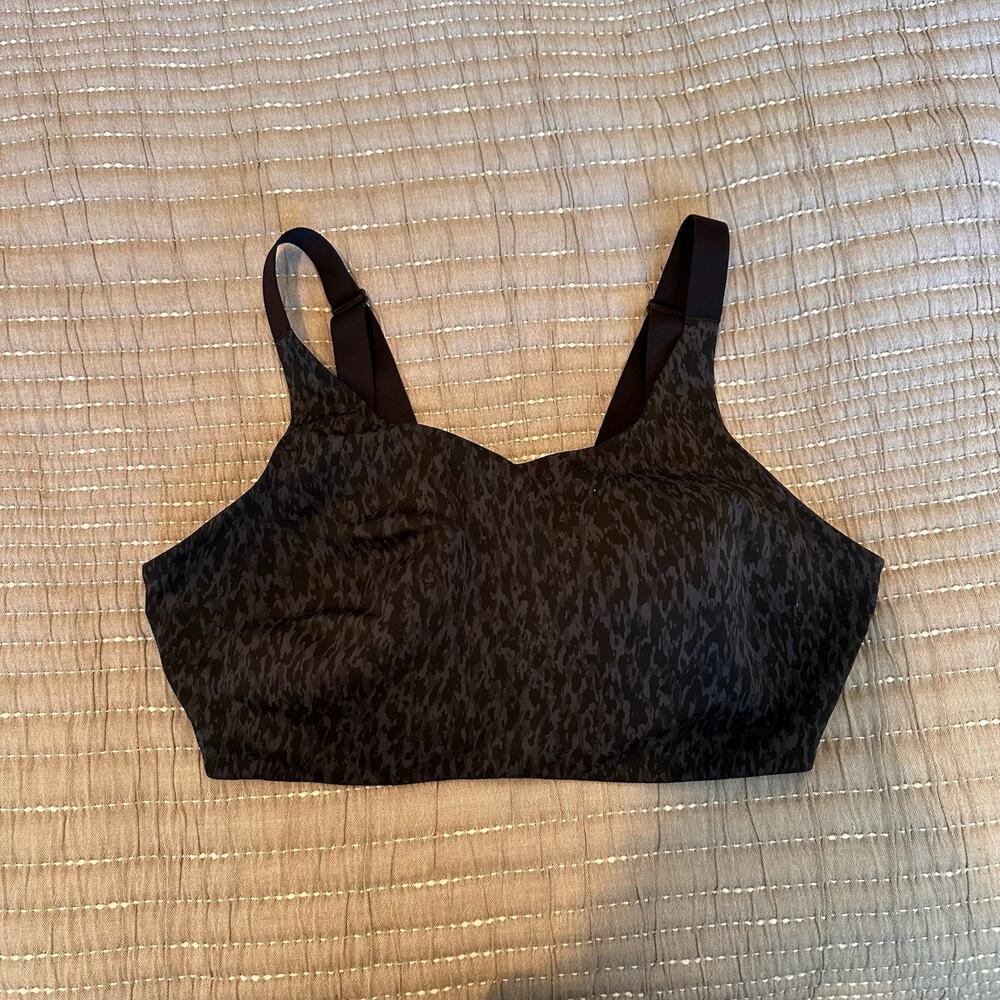 Lululemon 42DDD Sports Bra